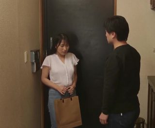 Đụ cô hàng xóm nhà đối diện