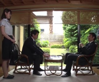 Bán thân cô nhân viên cho đối tác