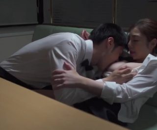 Chịch cô đồng nghiệp bị chồng ngoại tình